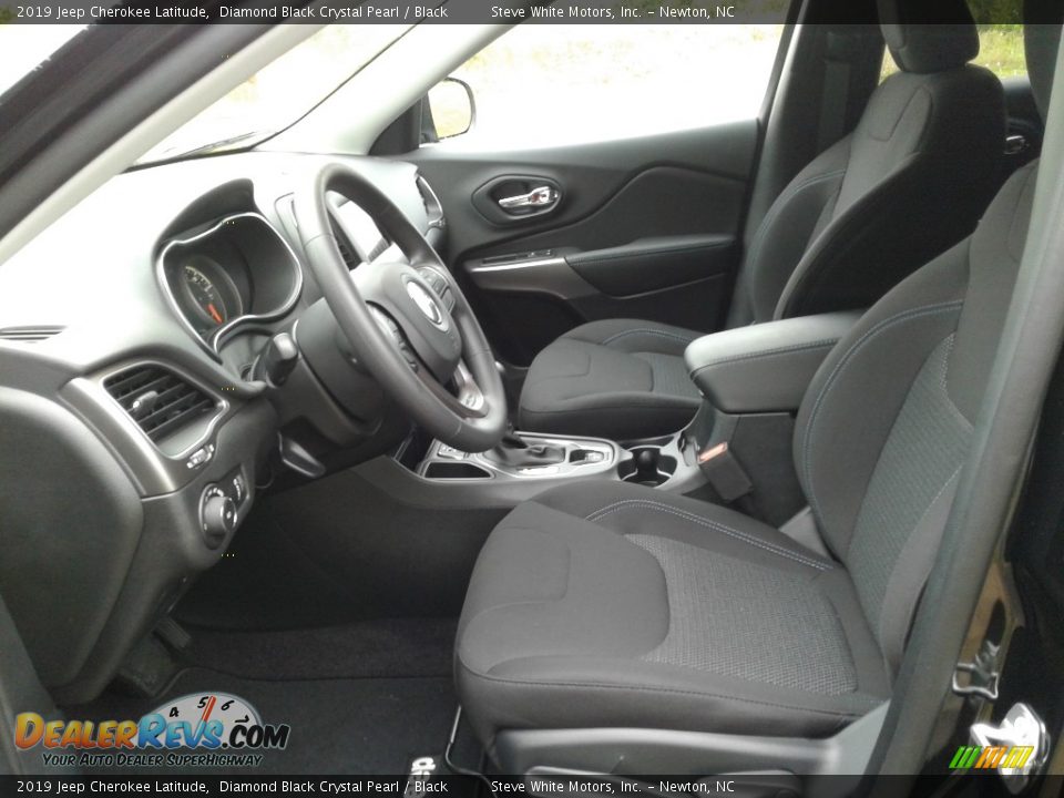 2019 Jeep Cherokee Latitude Diamond Black Crystal Pearl / Black Photo #10