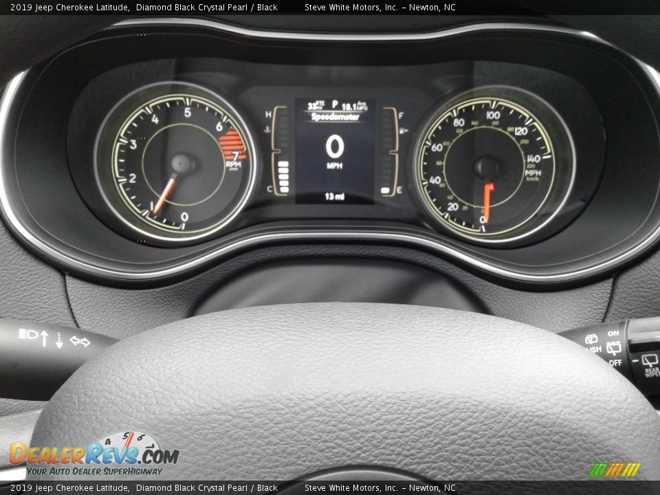 2019 Jeep Cherokee Latitude Diamond Black Crystal Pearl / Black Photo #17