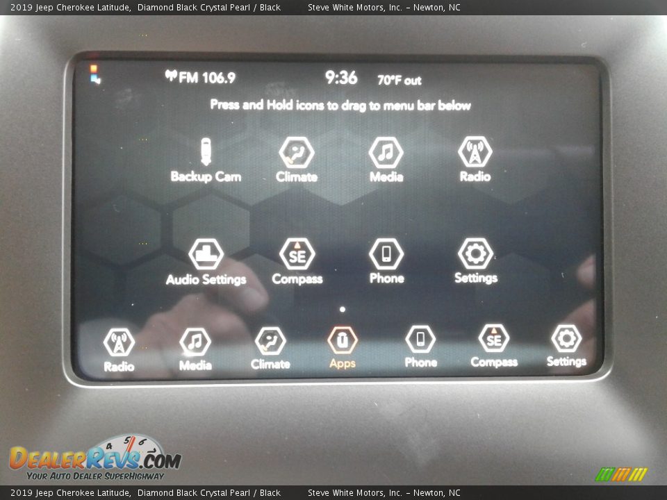 2019 Jeep Cherokee Latitude Diamond Black Crystal Pearl / Black Photo #20