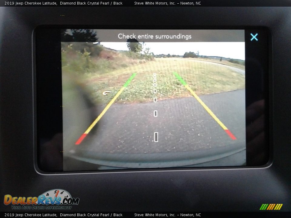 2019 Jeep Cherokee Latitude Diamond Black Crystal Pearl / Black Photo #21