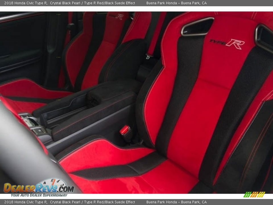 Front Seat of 2018 Honda Civic Type R Photo #15