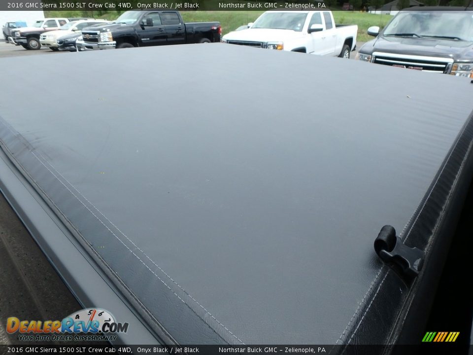 2016 GMC Sierra 1500 SLT Crew Cab 4WD Onyx Black / Jet Black Photo #8
