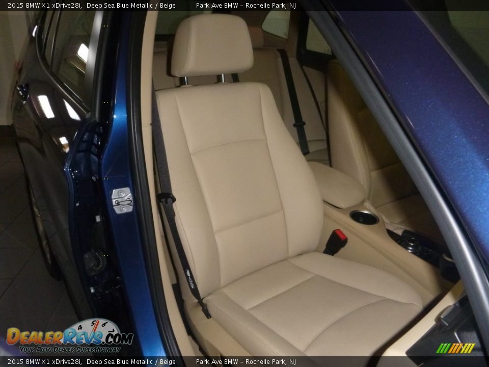 2015 BMW X1 xDrive28i Deep Sea Blue Metallic / Beige Photo #16