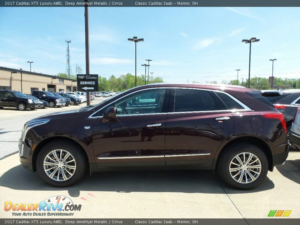 2017 Cadillac XT5 Luxury AWD Deep Amethyst Metallic / Cirrus Photo #2