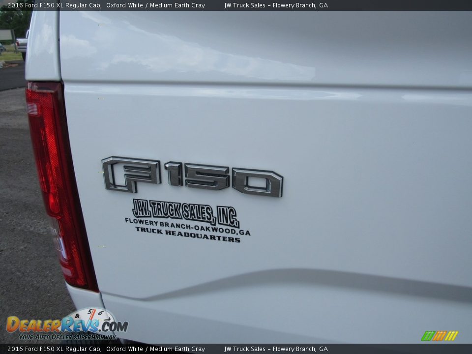 2016 Ford F150 XL Regular Cab Oxford White / Medium Earth Gray Photo #22