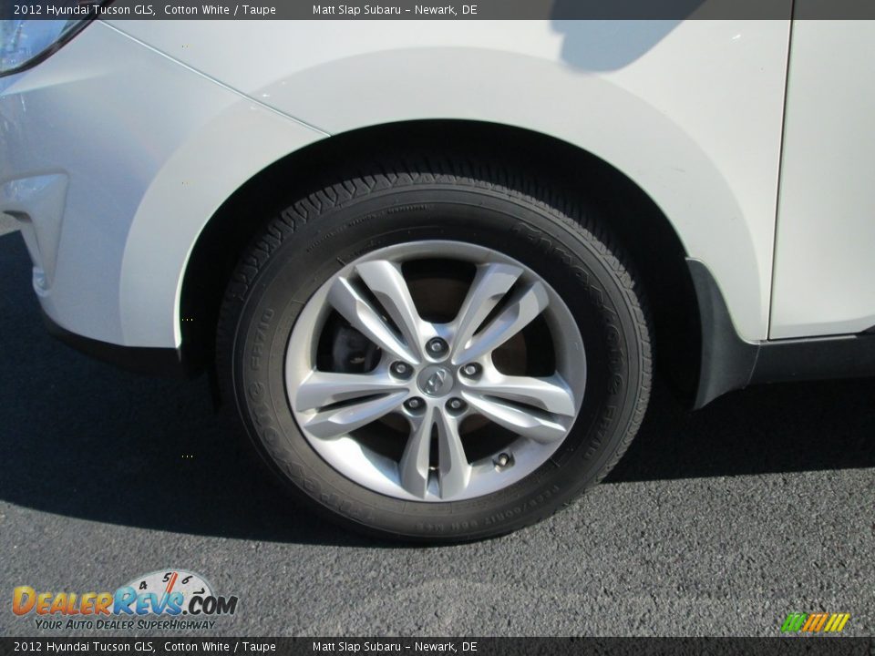 2012 Hyundai Tucson GLS Cotton White / Taupe Photo #22