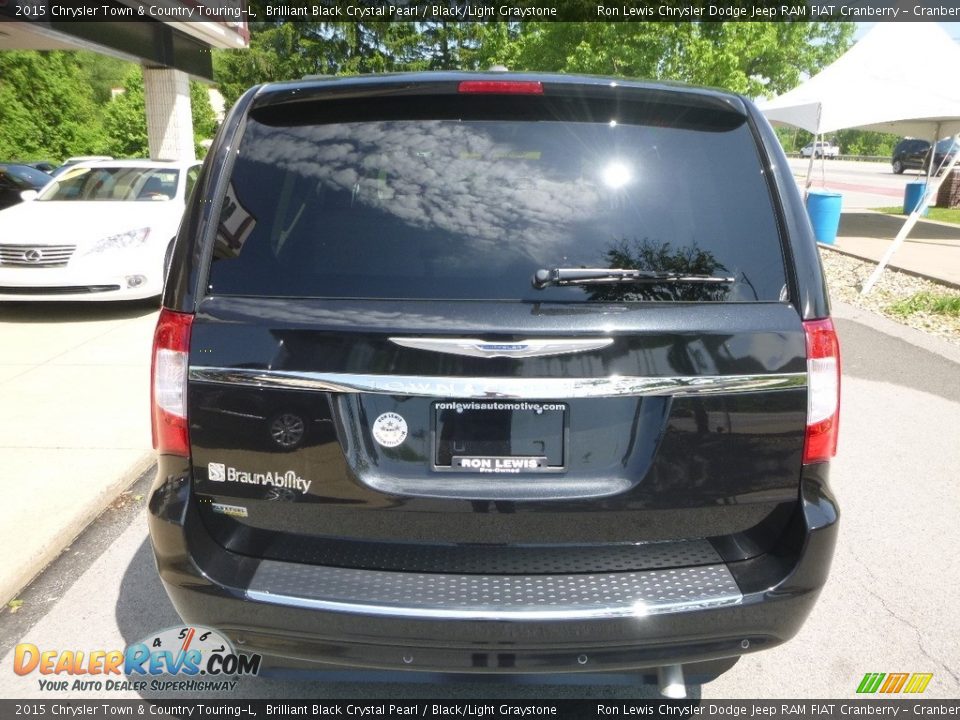 2015 Chrysler Town & Country Touring-L Brilliant Black Crystal Pearl / Black/Light Graystone Photo #8