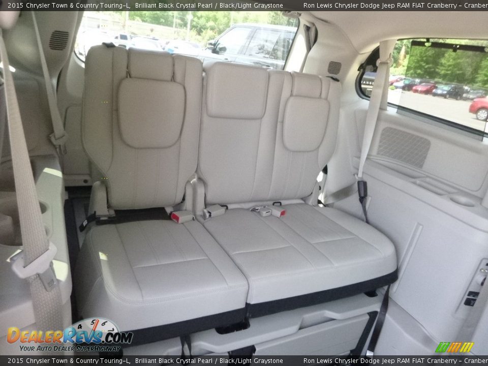 2015 Chrysler Town & Country Touring-L Brilliant Black Crystal Pearl / Black/Light Graystone Photo #11