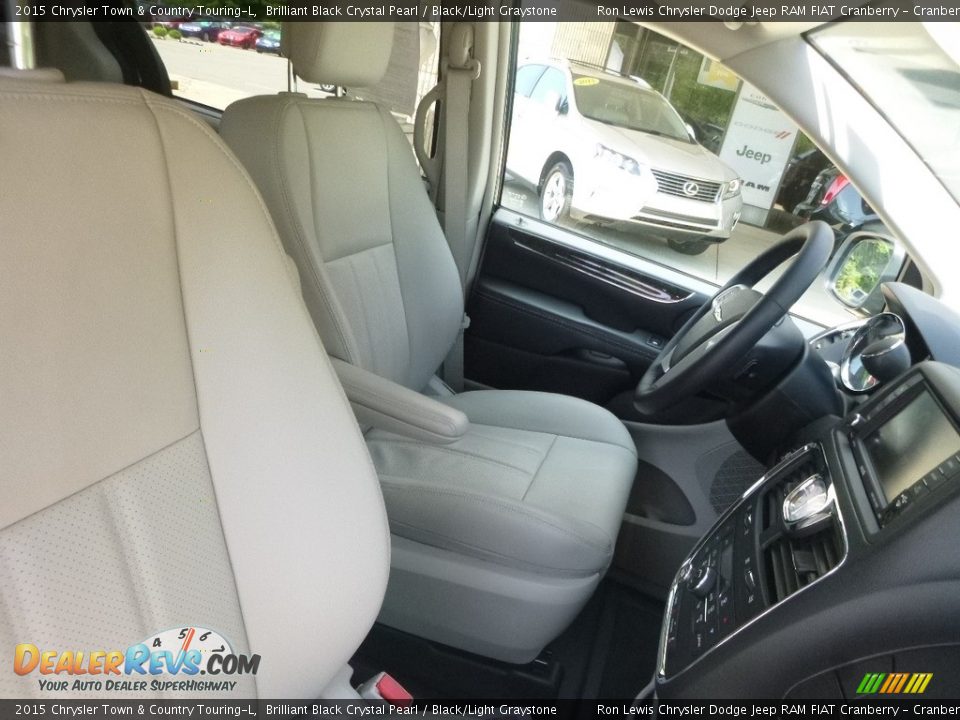 2015 Chrysler Town & Country Touring-L Brilliant Black Crystal Pearl / Black/Light Graystone Photo #12