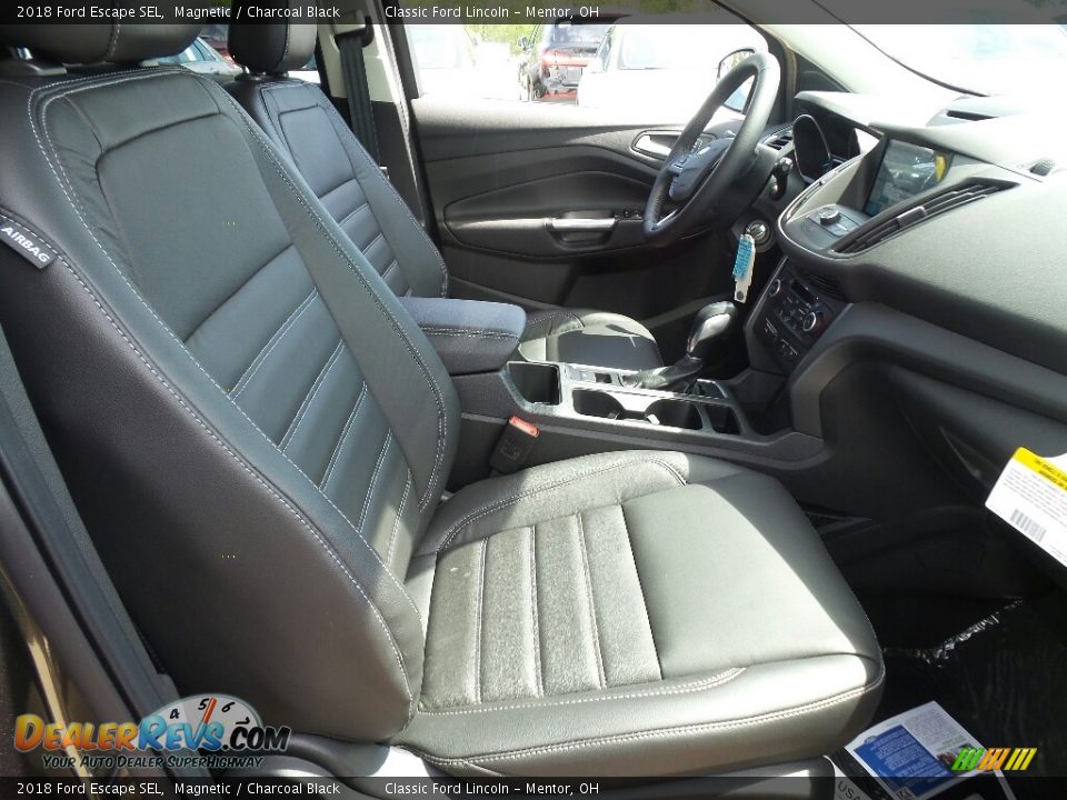 2018 Ford Escape SEL Magnetic / Charcoal Black Photo #5