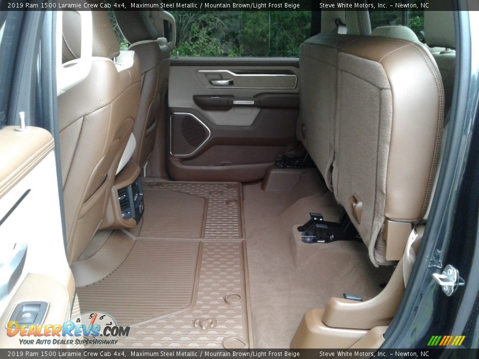 2019 Ram 1500 Laramie Crew Cab 4x4 Maximum Steel Metallic / Mountain Brown/Light Frost Beige Photo #11