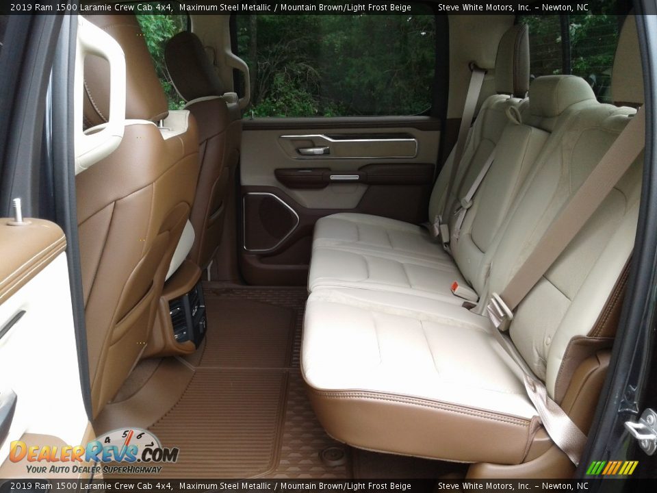 2019 Ram 1500 Laramie Crew Cab 4x4 Maximum Steel Metallic / Mountain Brown/Light Frost Beige Photo #13
