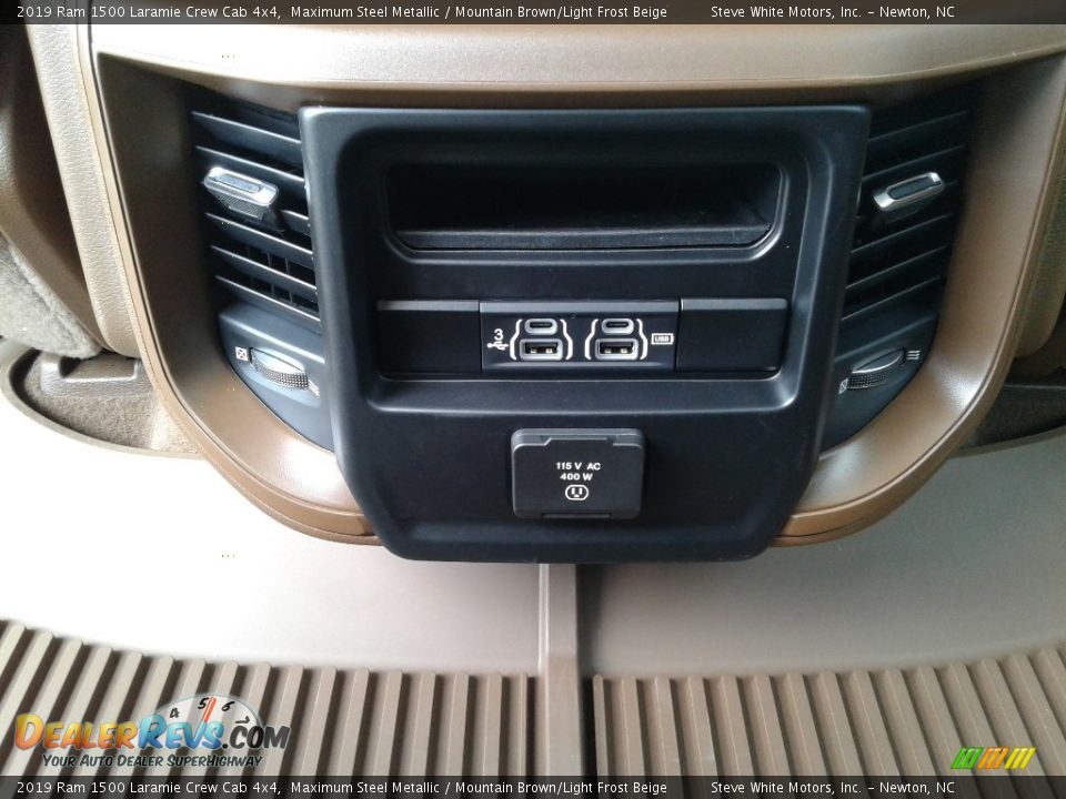 2019 Ram 1500 Laramie Crew Cab 4x4 Maximum Steel Metallic / Mountain Brown/Light Frost Beige Photo #15