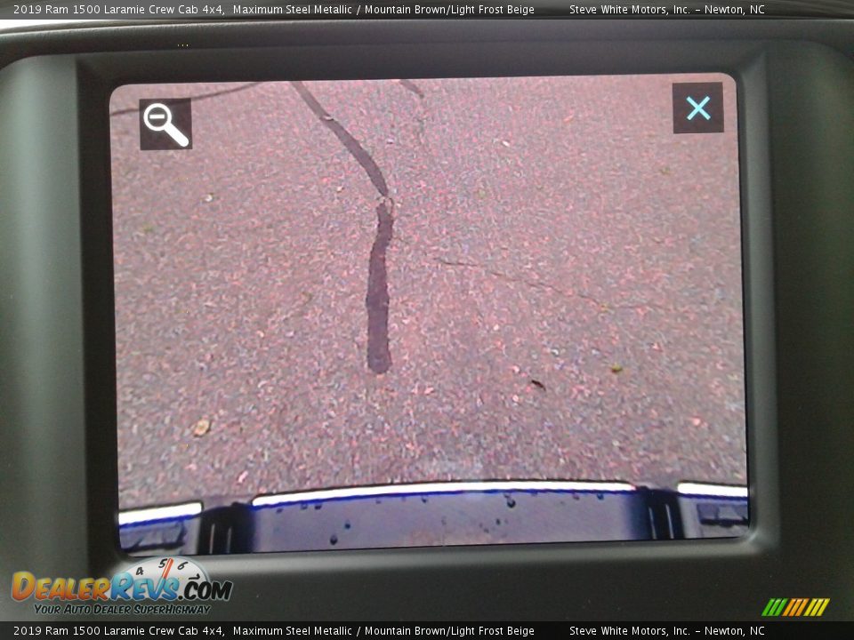 2019 Ram 1500 Laramie Crew Cab 4x4 Maximum Steel Metallic / Mountain Brown/Light Frost Beige Photo #26