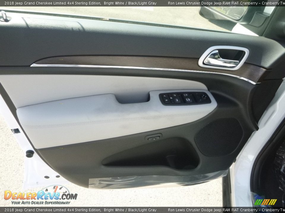2018 Jeep Grand Cherokee Limited 4x4 Sterling Edition Bright White / Black/Light Gray Photo #13