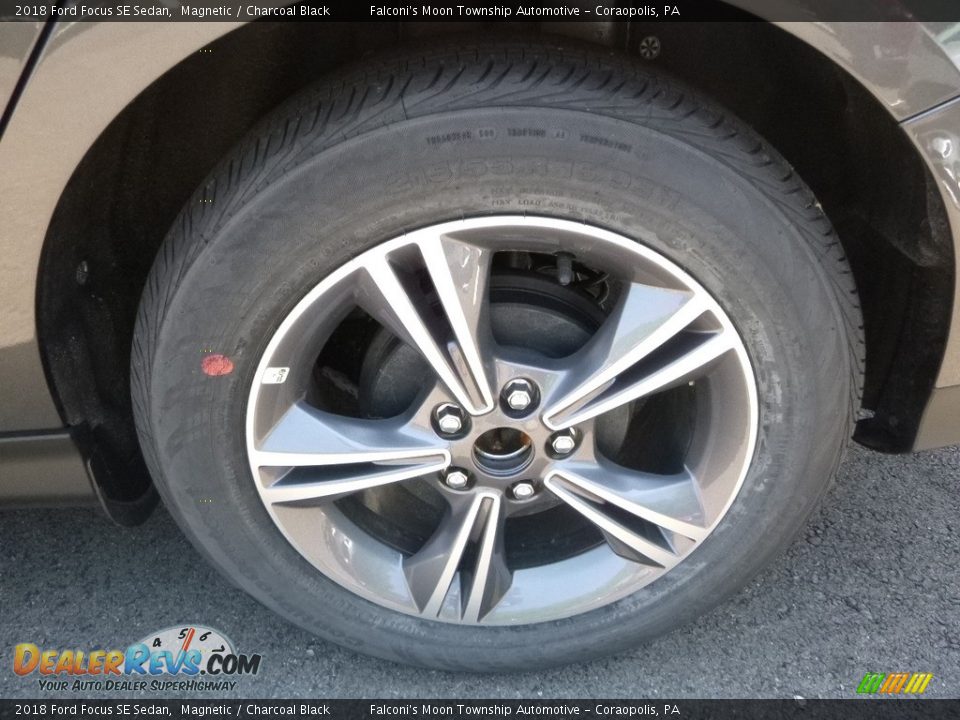 2018 Ford Focus SE Sedan Magnetic / Charcoal Black Photo #7