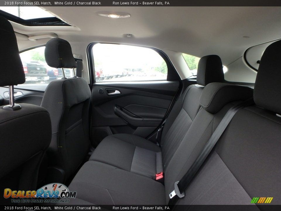 2018 Ford Focus SEL Hatch White Gold / Charcoal Black Photo #12