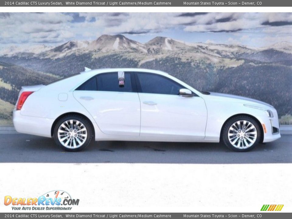 2014 Cadillac CTS Luxury Sedan White Diamond Tricoat / Light Cashmere/Medium Cashmere Photo #2