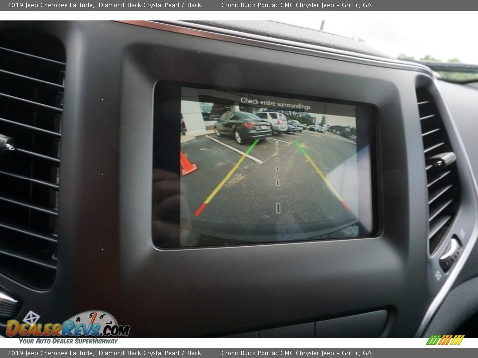 2019 Jeep Cherokee Latitude Diamond Black Crystal Pearl / Black Photo #6