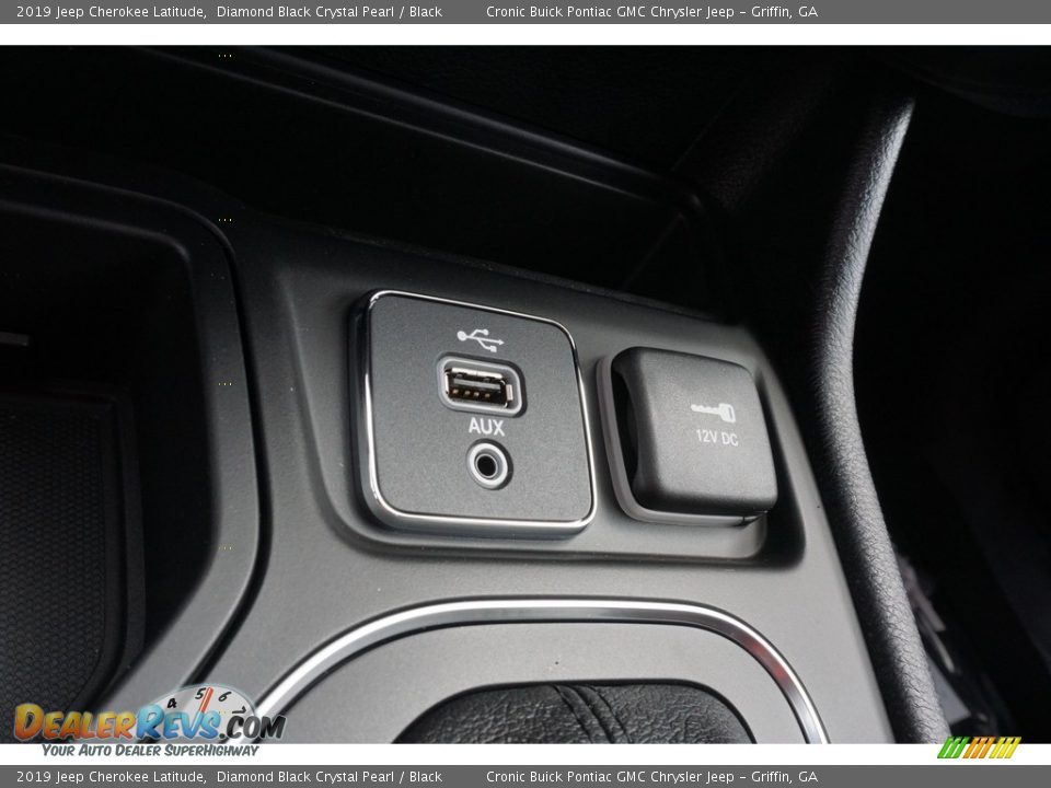 2019 Jeep Cherokee Latitude Diamond Black Crystal Pearl / Black Photo #7
