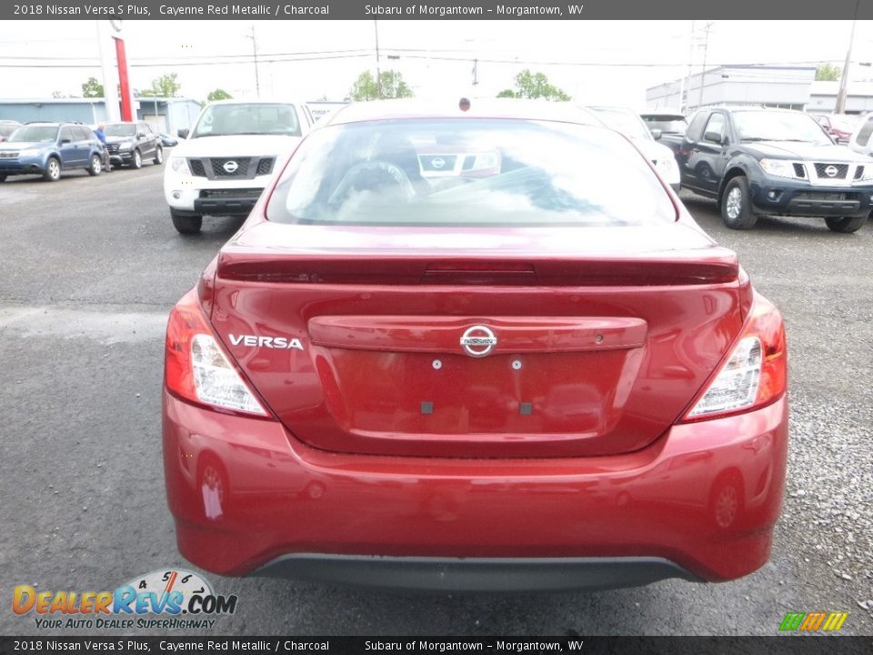 2018 Nissan Versa S Plus Cayenne Red Metallic / Charcoal Photo #5