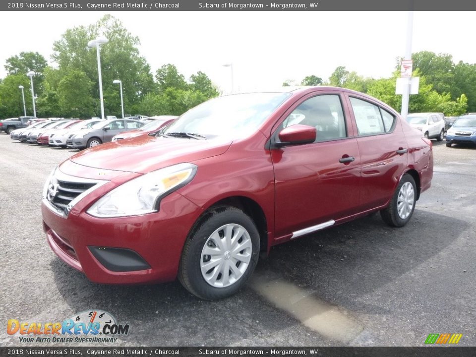 2018 Nissan Versa S Plus Cayenne Red Metallic / Charcoal Photo #7
