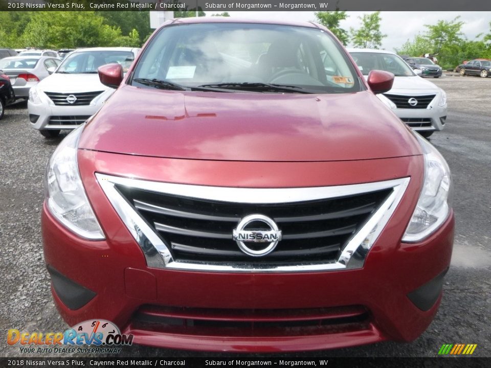 2018 Nissan Versa S Plus Cayenne Red Metallic / Charcoal Photo #9