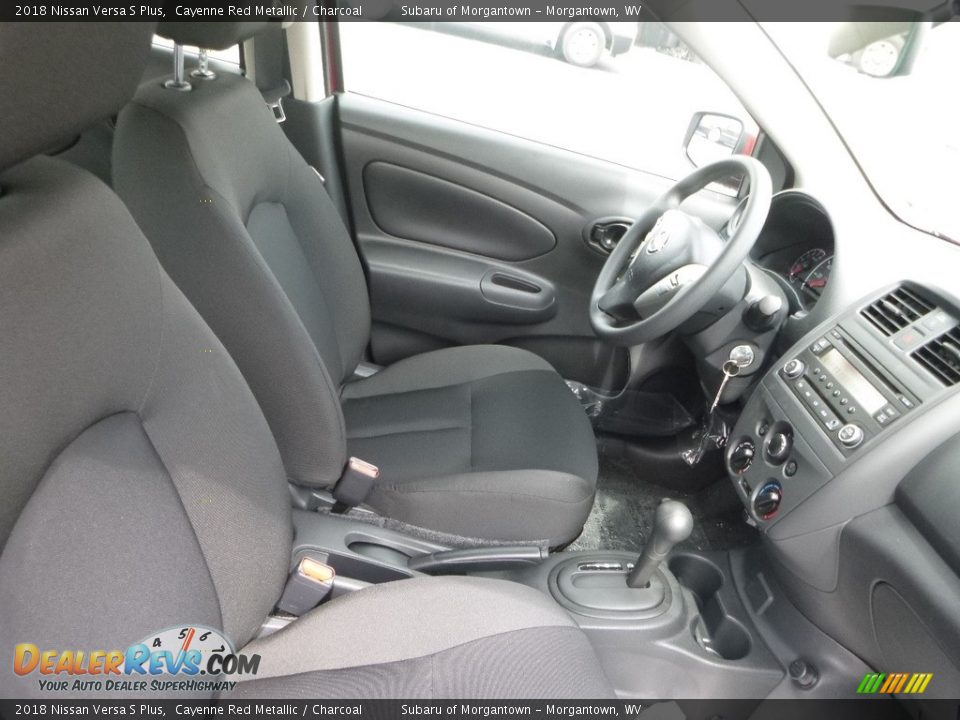 2018 Nissan Versa S Plus Cayenne Red Metallic / Charcoal Photo #11