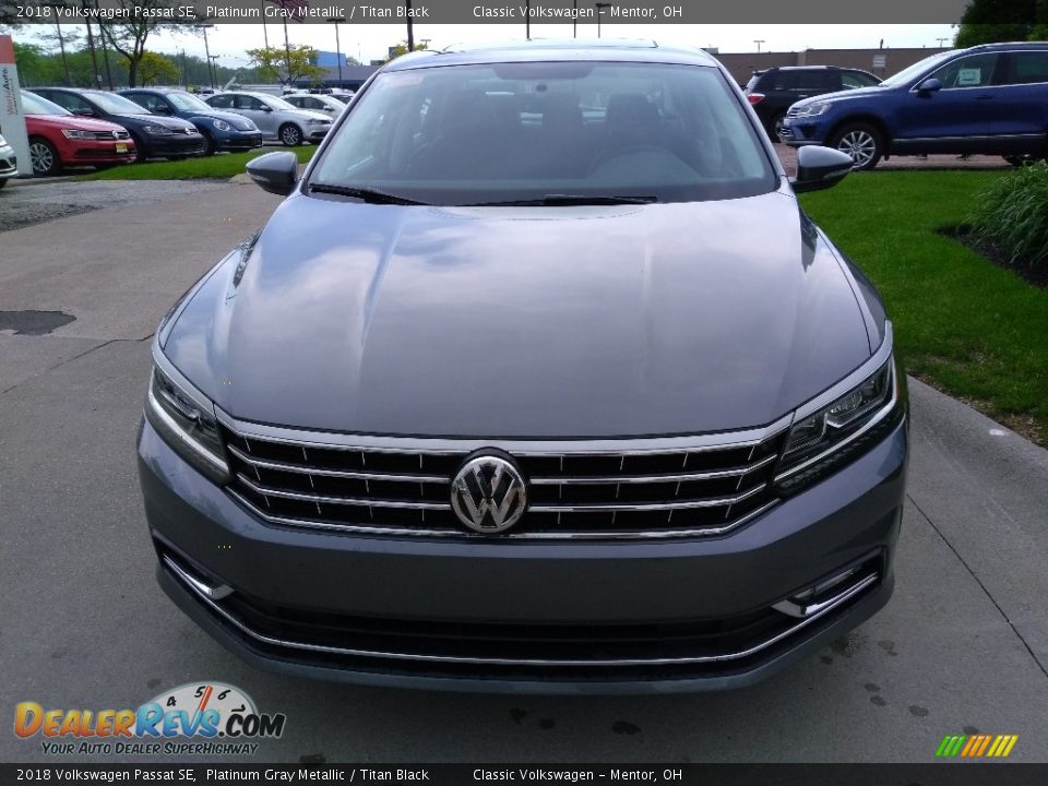 2018 Volkswagen Passat SE Platinum Gray Metallic / Titan Black Photo #1