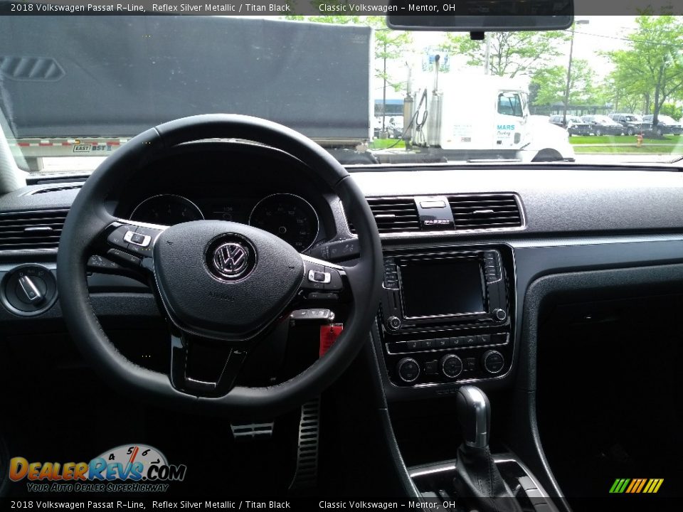 Dashboard of 2018 Volkswagen Passat R-Line Photo #4