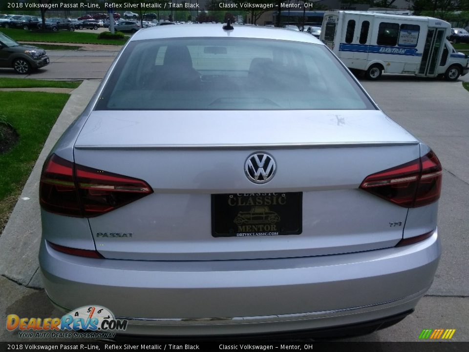 2018 Volkswagen Passat R-Line Reflex Silver Metallic / Titan Black Photo #5