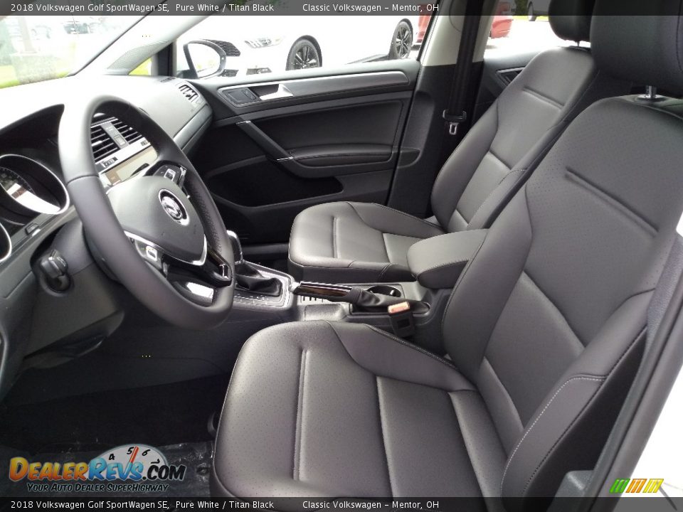 Titan Black Interior - 2018 Volkswagen Golf SportWagen SE Photo #3