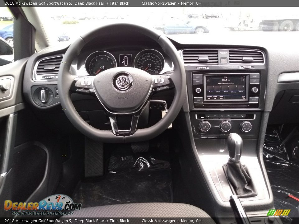 2018 Volkswagen Golf SportWagen S Deep Black Pearl / Titan Black Photo #4
