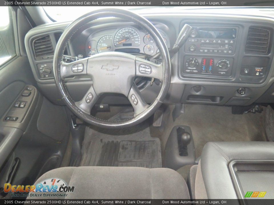 2005 Chevrolet Silverado 2500HD LS Extended Cab 4x4 Summit White / Dark Charcoal Photo #10