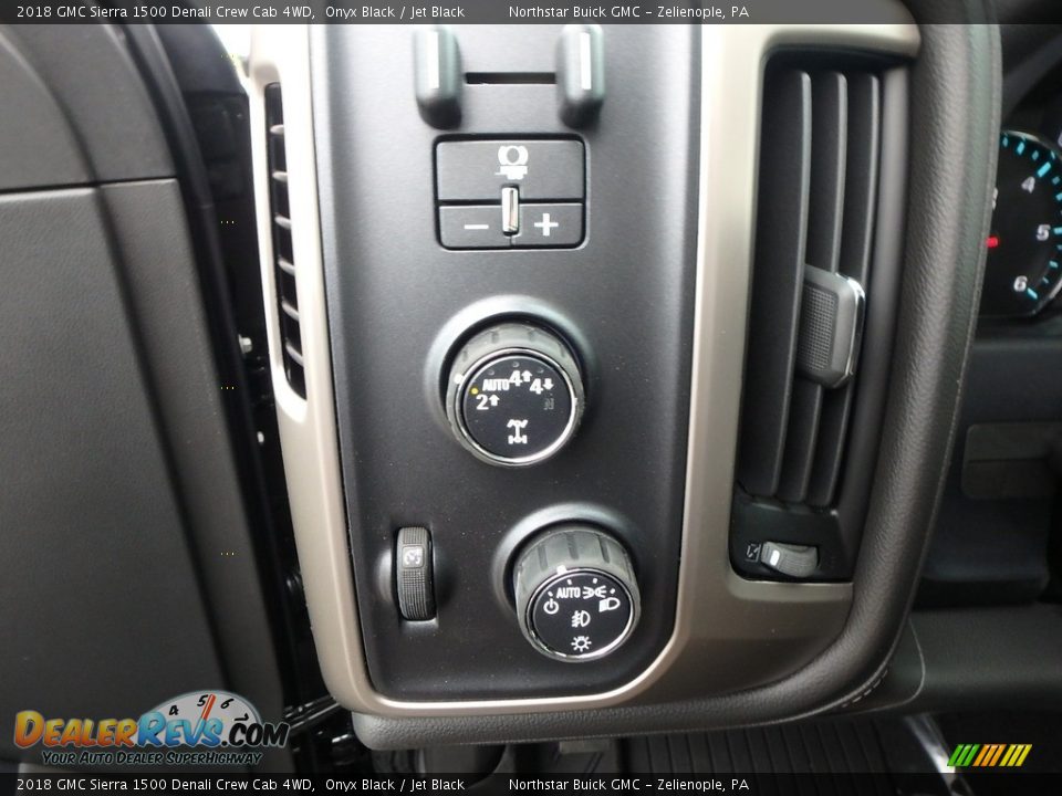2018 GMC Sierra 1500 Denali Crew Cab 4WD Onyx Black / Jet Black Photo #15