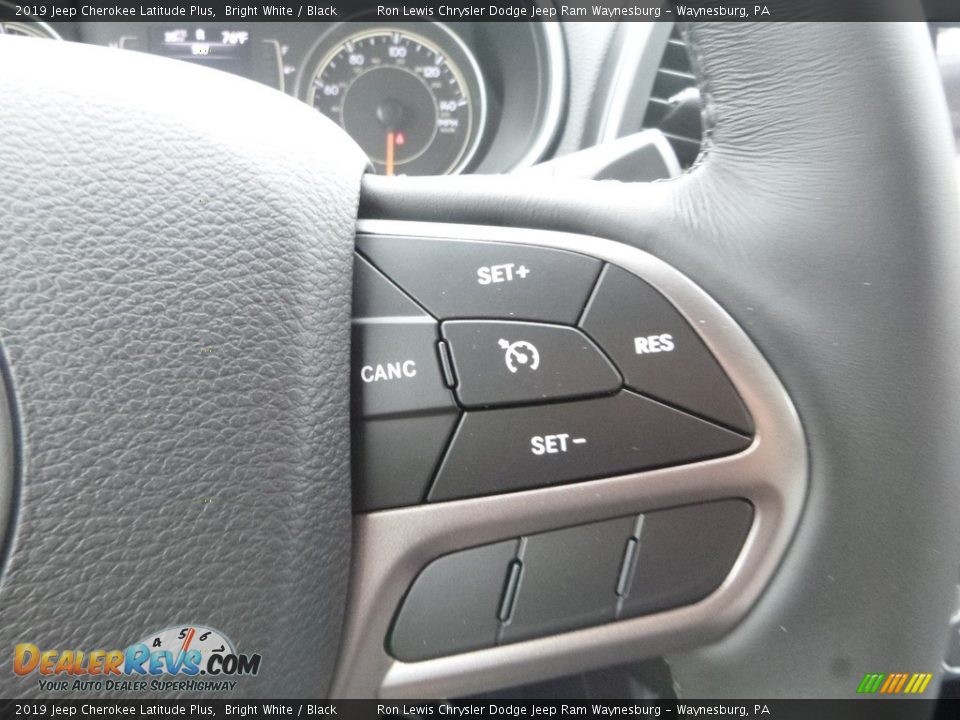 2019 Jeep Cherokee Latitude Plus Bright White / Black Photo #19