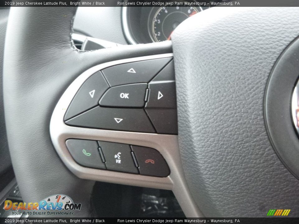 2019 Jeep Cherokee Latitude Plus Bright White / Black Photo #20