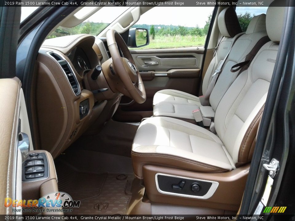 Mountain Brown/Light Frost Beige Interior - 2019 Ram 1500 Laramie Crew Cab 4x4 Photo #12