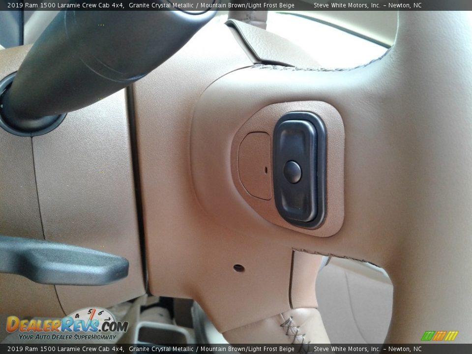 2019 Ram 1500 Laramie Crew Cab 4x4 Granite Crystal Metallic / Mountain Brown/Light Frost Beige Photo #20