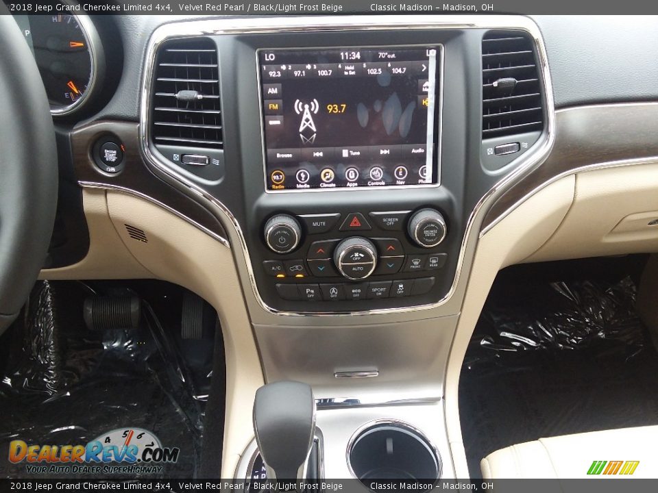 2018 Jeep Grand Cherokee Limited 4x4 Velvet Red Pearl / Black/Light Frost Beige Photo #7