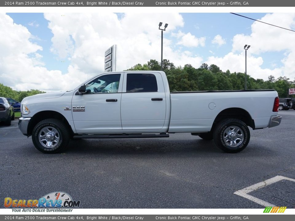 2014 Ram 2500 Tradesman Crew Cab 4x4 Bright White / Black/Diesel Gray Photo #8