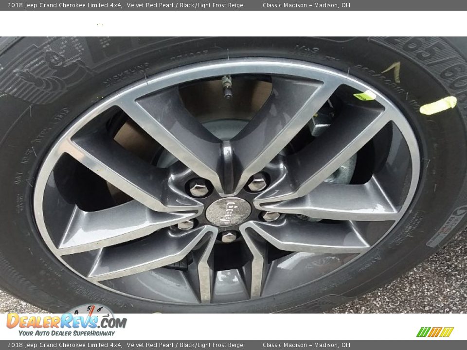 2018 Jeep Grand Cherokee Limited 4x4 Velvet Red Pearl / Black/Light Frost Beige Photo #12