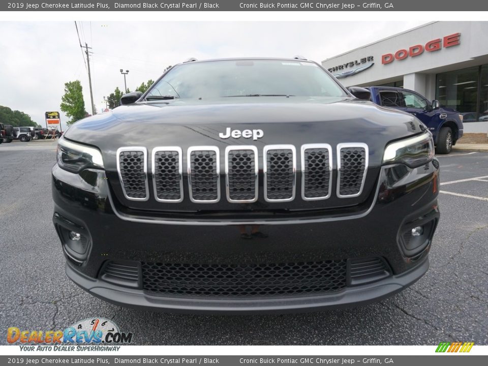 2019 Jeep Cherokee Latitude Plus Diamond Black Crystal Pearl / Black Photo #2