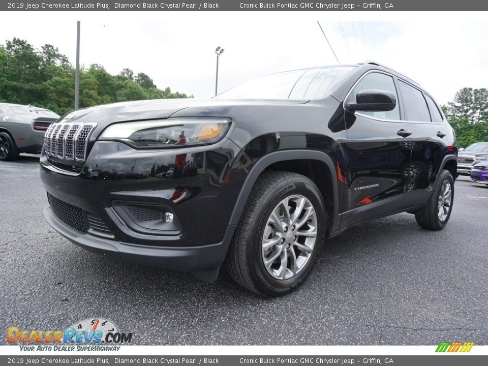 2019 Jeep Cherokee Latitude Plus Diamond Black Crystal Pearl / Black Photo #3