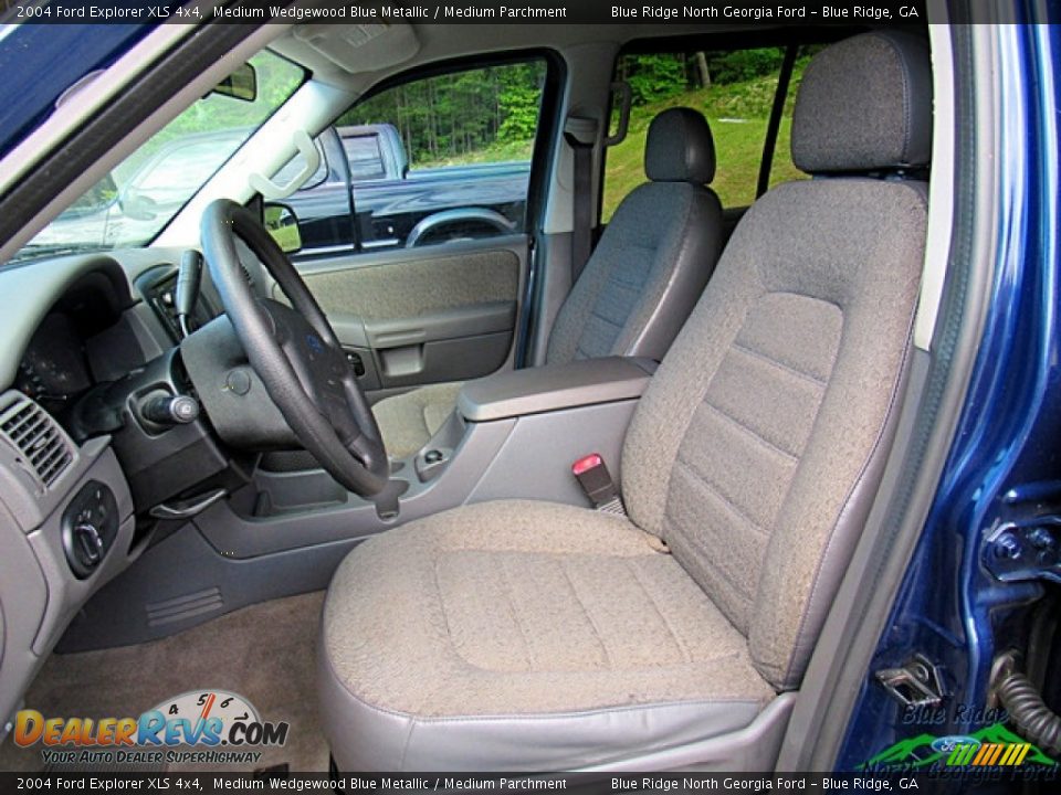 2004 Ford Explorer XLS 4x4 Medium Wedgewood Blue Metallic / Medium Parchment Photo #7