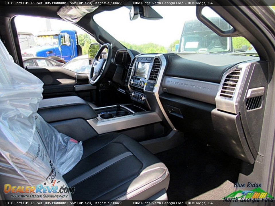 2018 Ford F450 Super Duty Platinum Crew Cab 4x4 Magnetic / Black Photo #34