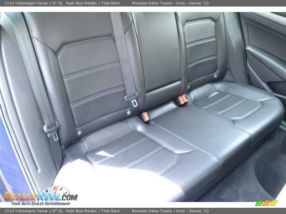 2014 Volkswagen Passat 1.8T SE Night Blue Metallic / Titan Black Photo #24