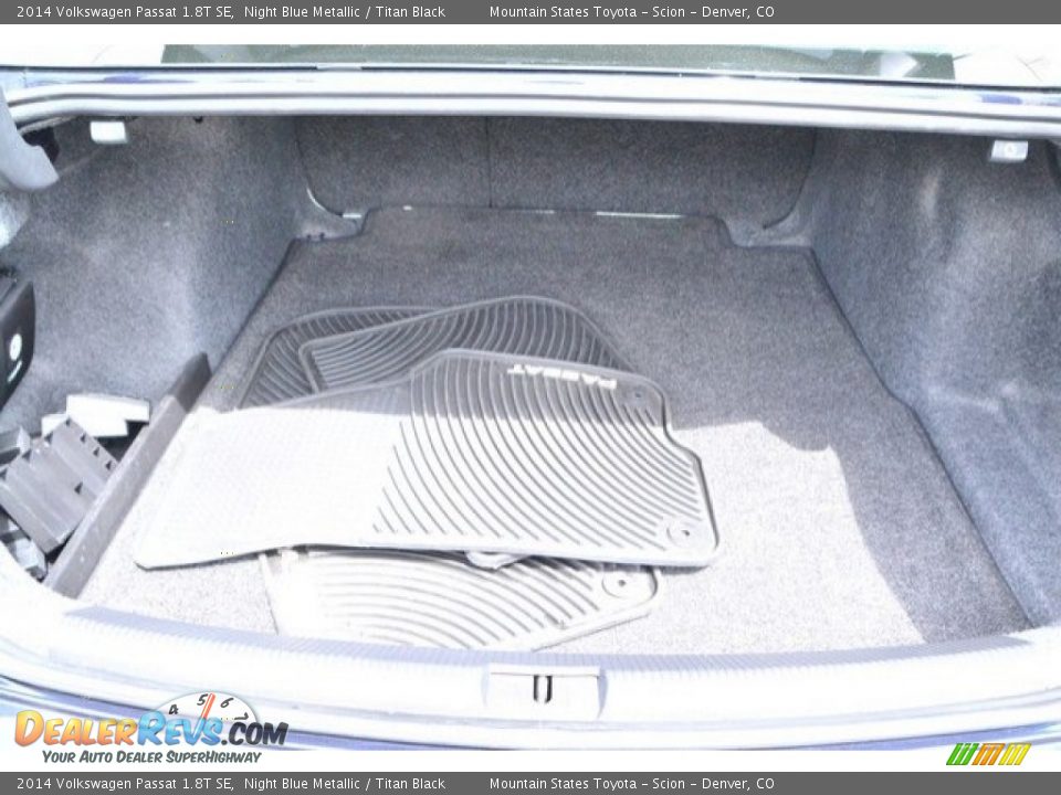 2014 Volkswagen Passat 1.8T SE Night Blue Metallic / Titan Black Photo #27