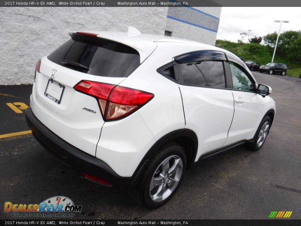 2017 Honda HR-V EX AWD White Orchid Pearl / Gray Photo #10