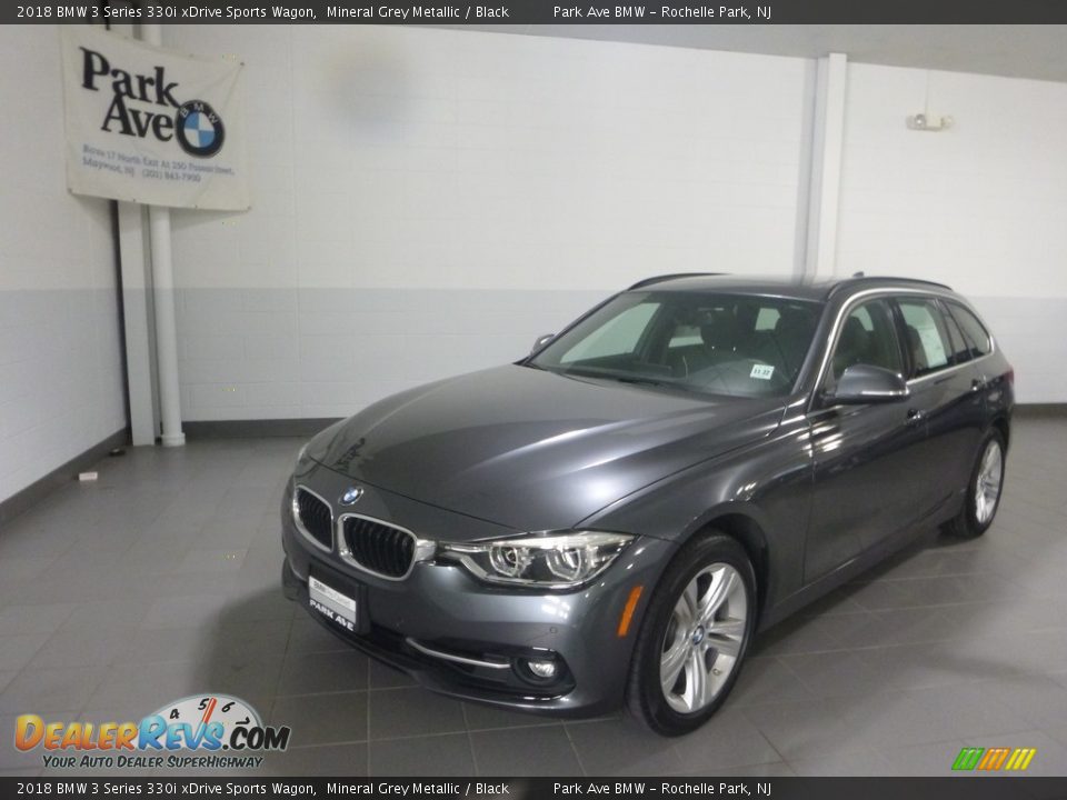 2018 BMW 3 Series 330i xDrive Sports Wagon Mineral Grey Metallic / Black Photo #1